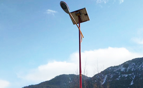 如何选择高质量的大通太阳能路灯材料：全方位指南