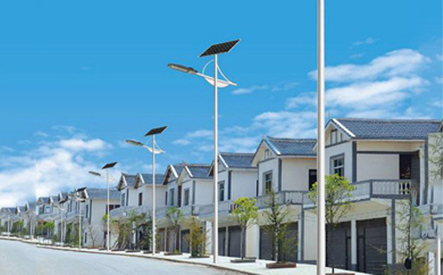 大通太阳能路灯配置与在乡村道路照明中的应用